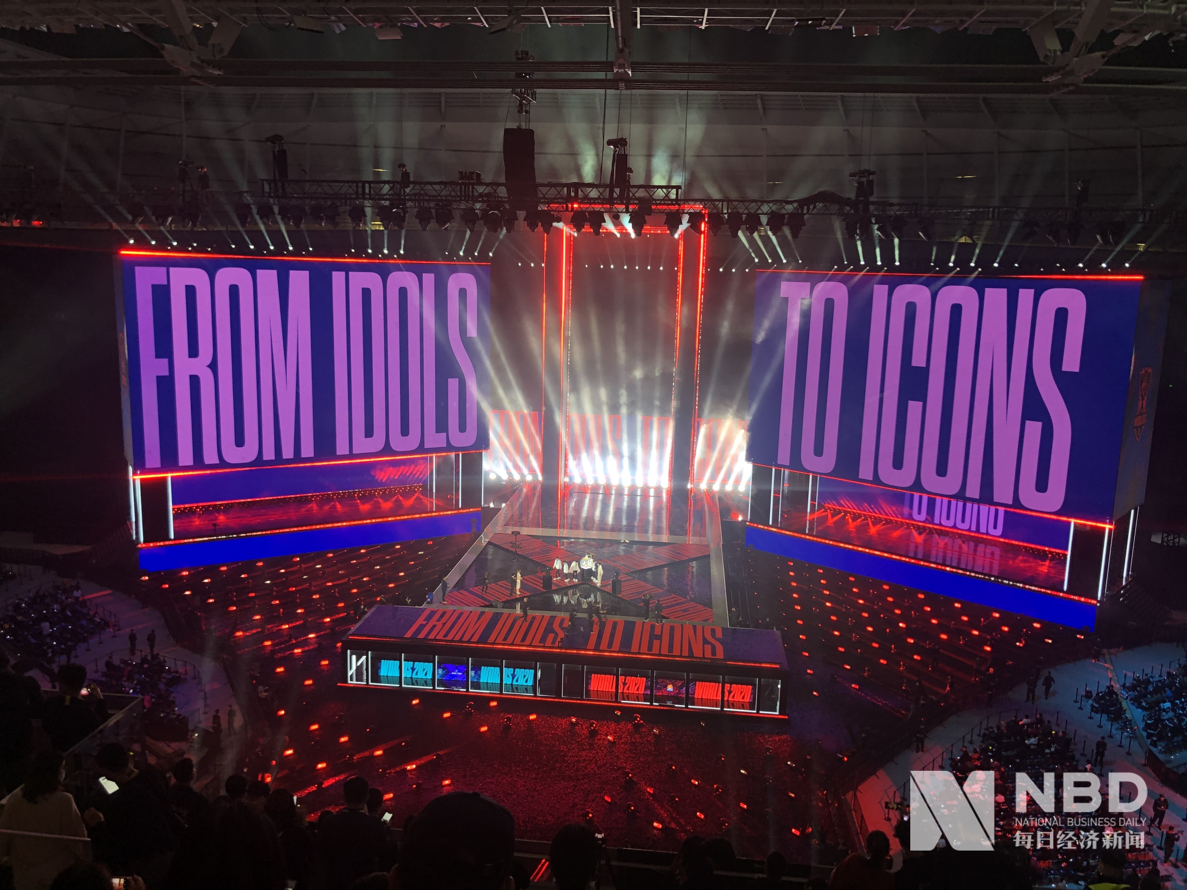 观众席上的 观众席上的