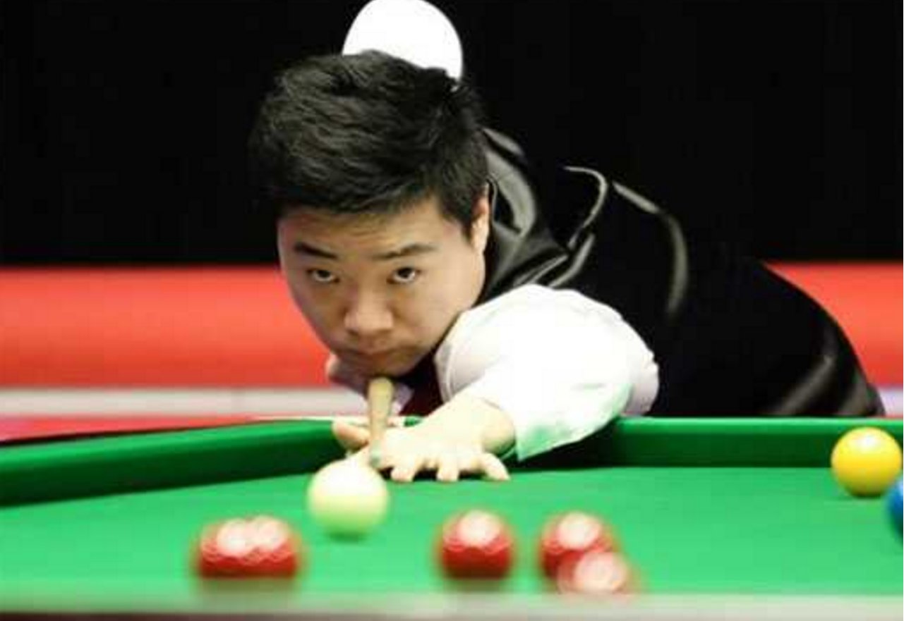 从纸面阵容 从纸面阵容