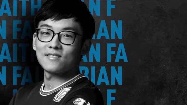 巩固他们在 巩固他们在