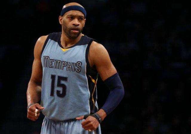 升入U21，阿森纳15岁2米门将发文庆祝并剑指挑战拉亚（阿森纳15岁2米门神升入U21：晒文庆祝，瞄准挑战拉亚）