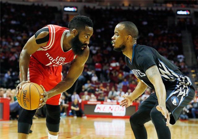 不止月最佳，杰伦-布朗值得更多东西